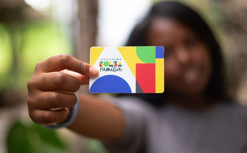 Entram em vigor novas regras do programa Bolsa Família