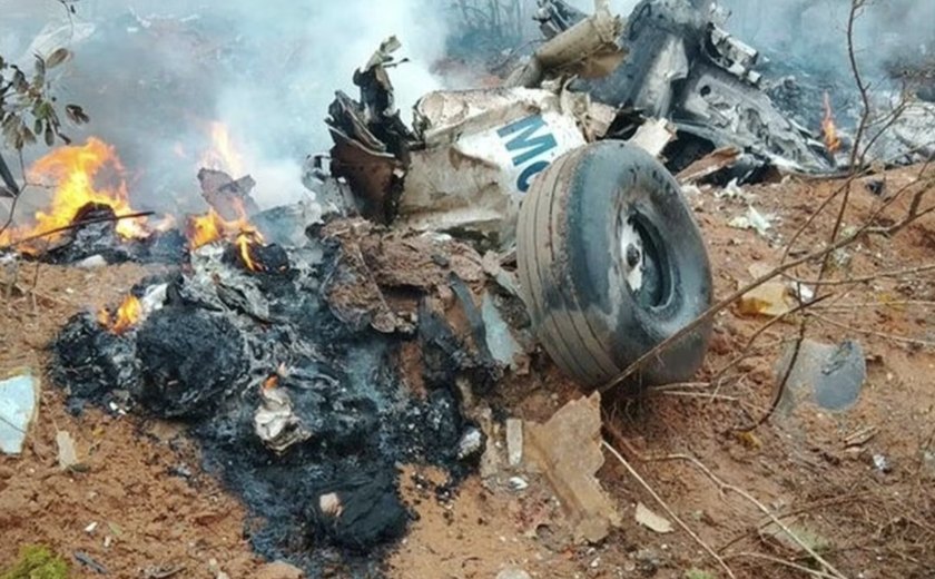 Tragédia Aérea no Quênia: Avião com 12 Turistas Cai e Explode