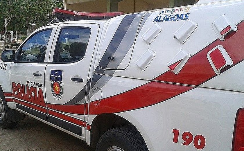 Homem em situação de rua sofre tentativa de homicídio no bairro do Jacintinho