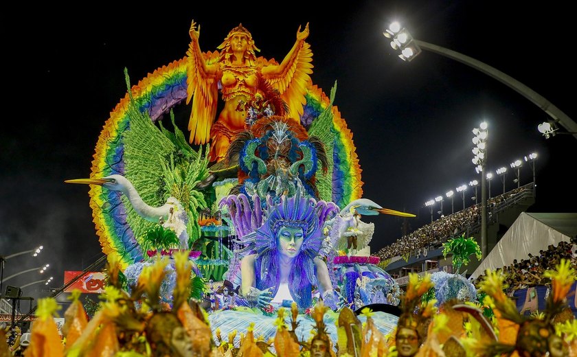 Governo federal destina R$ 12 milhões a escolas de samba do Rio