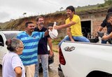 Prefeito Júnior Menezes realiza entrega de peixe a famílias nessa Semana Santa