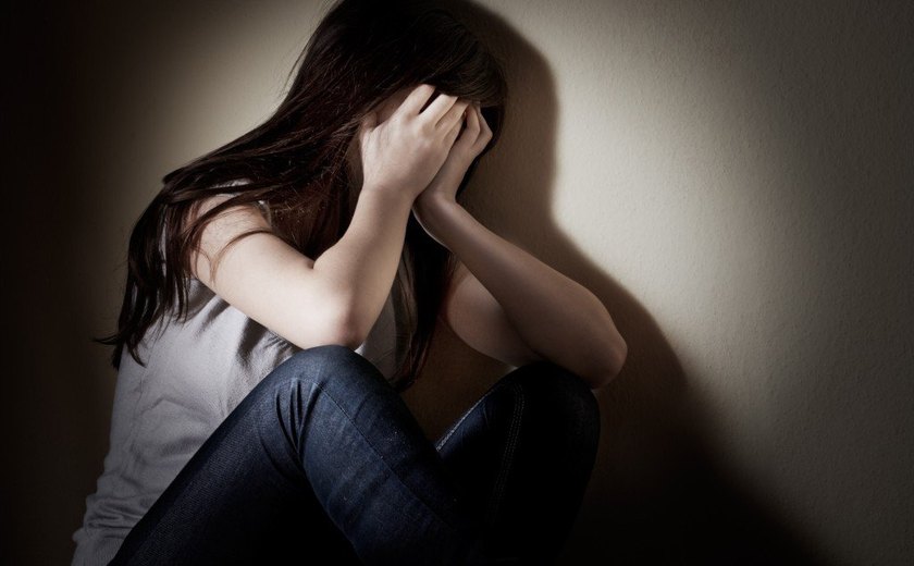 Homem que estuprou mulher com deficiência mental e a engravidou é preso em Maceió