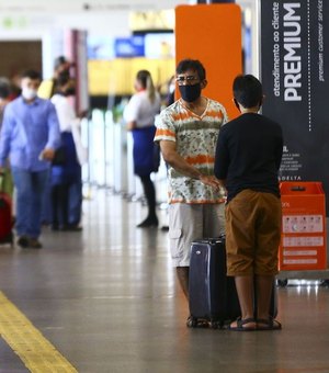 Pandemia causa suspensão de 4.500 voos em todo o mundo