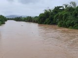 Chuvas que caem nas últimas horas elevam o nível do Rio Mundaú