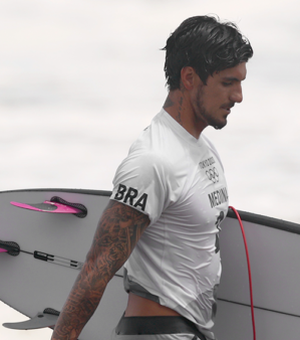 Gabriel Medina vai perder etapa do Mundial em Teahupoo porque não tomou vacina