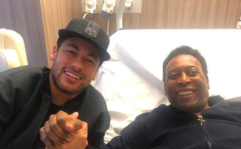 Neymar deixa a França para acompanhar velório do Rei Pelé