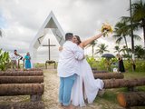 Turistas de SP percorrem mais de 2.500 km para casar na Capelinha de Jaraguá