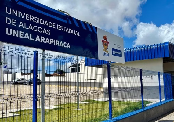 Governo de Alagoas lança edital do maior concurso da história da Uneal com 101 vagas
