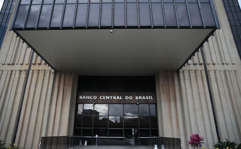 Previsão do mercado financeiro para inflação cai para 5,93%