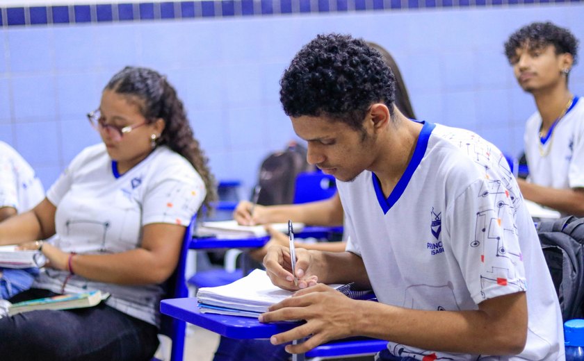 Alagoas está entre os dez estados com maior proporção de alunos no ensino integral