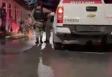 Dupla invade casa e executa dois homens a tiros em Maceió