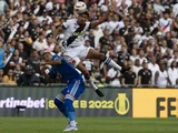 Com festa e jogaço no Maracanã, Vasco vence e reduz a distância para o líder Cruzeiro na Série B