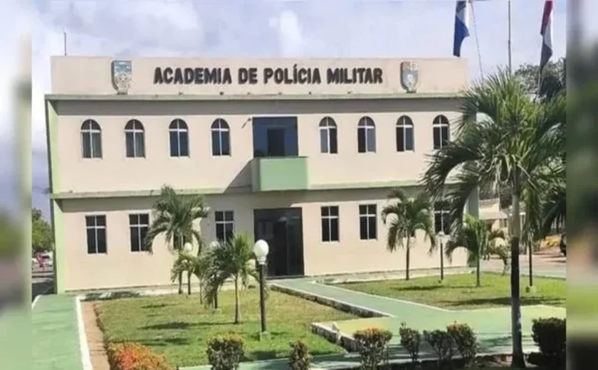 Cadetes flagrados em suposto ato sexual são reintegrados à PM-AL