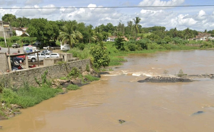 Mulher desaparece após entrar no Rio Mundaú em União dos Palmares