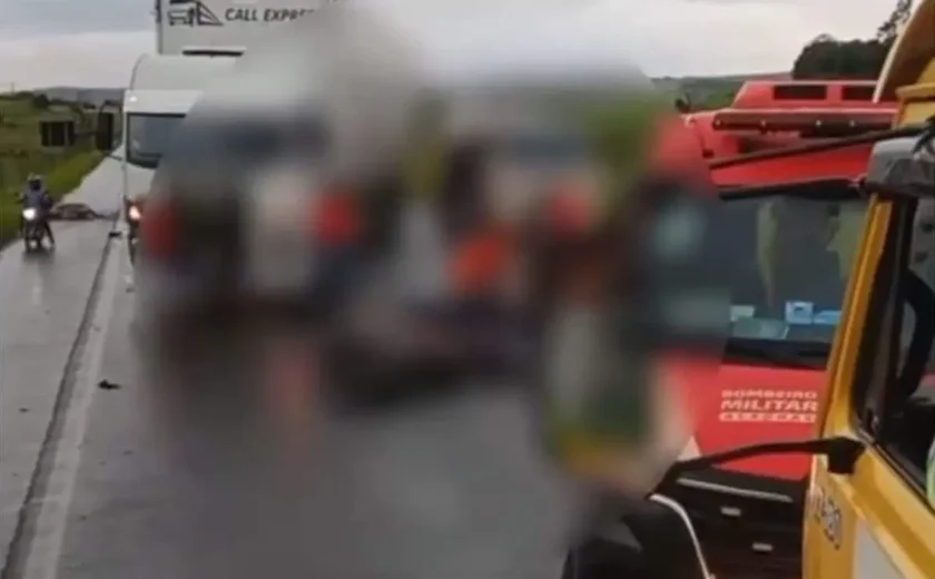 Motociclista fica ferido após colisão com cavalo solto na BR-104, em Murici