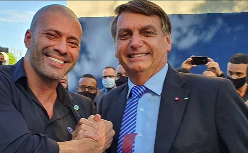 Bolsonaro concede 'perdão' a Daniel Silveira após condenação pelo STF