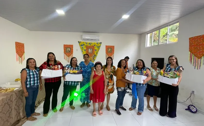 Assistência Social de Branquinha promove festa junina para grupo da Melhor Idade