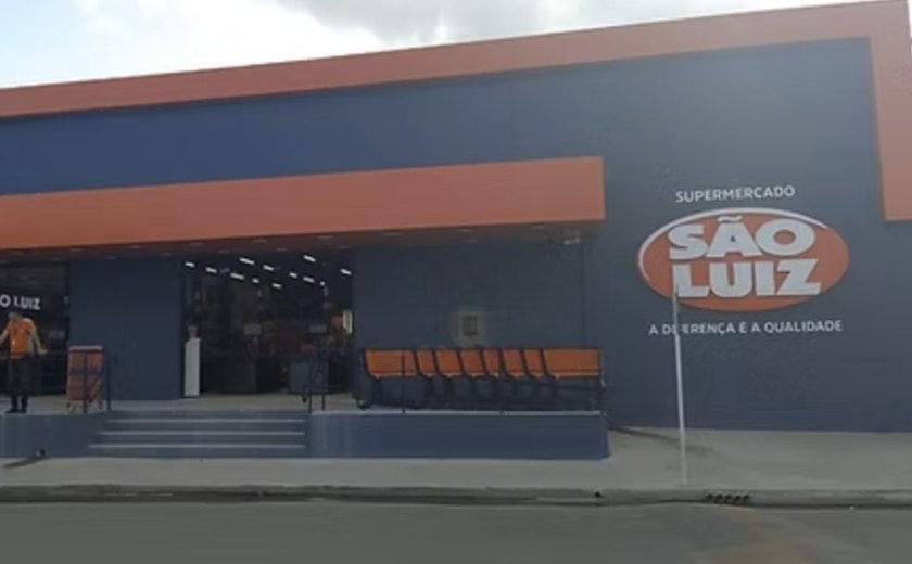 Supermercado é condenado a pagar R$ 8 mil a cliente que encontrou larvas em sanduíche