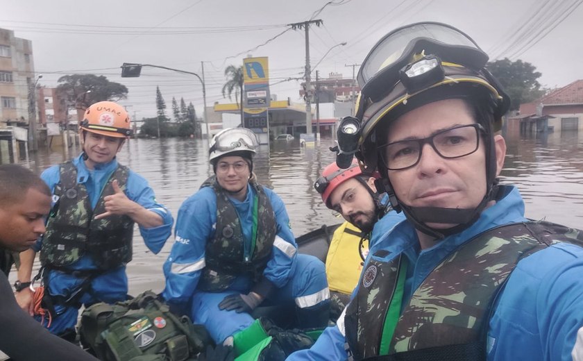 Socorristas do Salva Mais prestam assistência aos atingidos pelas enchentes do RS