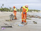 Desde janeiro, Desenvolvimento Sustentável recolheu mais de 3.400 toneladas de lixo nas praias da capital