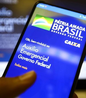 Caixa paga 6ª parcela do auxílio para nascidos em abril; confira o calendário