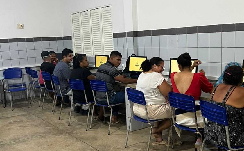 Projeto promove inclusão digital para estudantes da Educação de Jovens, Adultos e Idosos em Maceió