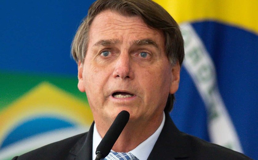 Bolsonaro sanciona, com veto, lei que autoriza empresas a remarcar até 2023 eventos cancelados na pandemia