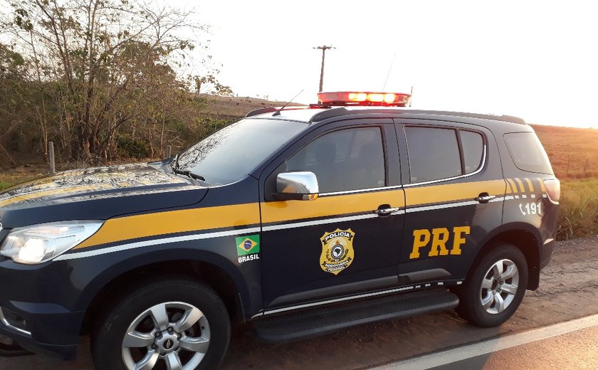 PRF autua caminhoneiro por crime ambiental por utilização de diesel S500 em Rio Largo