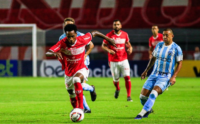 Tentando chegar ao quinto lugar, CRB faz duelo direto com o Londrina, fora de casa