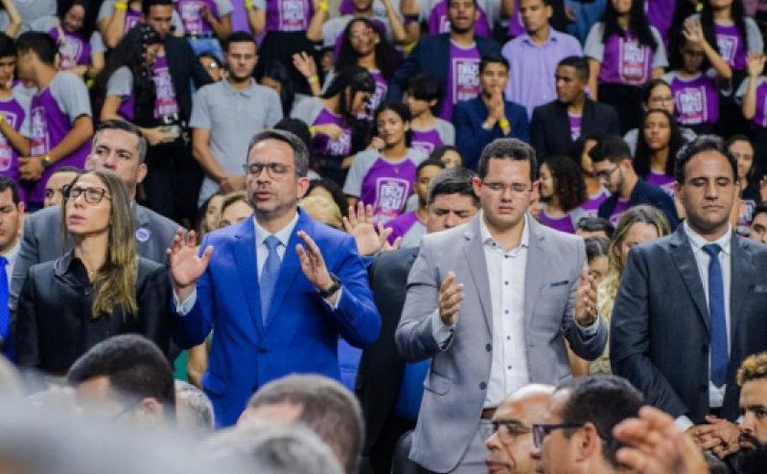 Governador Paulo Dantas doa ambulância para Assembleia de Deus