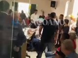 Vereador do município de Messias arremessa celular de mulher pela janela, durante sessão na câmara