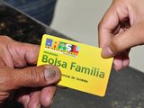 Governo prevê Bolsa Família de R$ 300 em novembro e dezembro