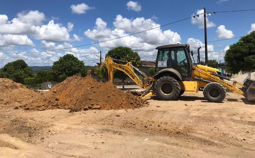 Prefeitura de Branquinha inicia terraplanagem para construção da Creche CRIA