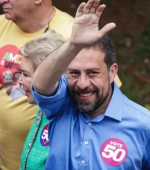 “Ninguém vence eleições na véspera”, diz Boulos durante voto em SP