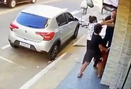 Mulher mata genro ao defender filha agredida com bebê no colo