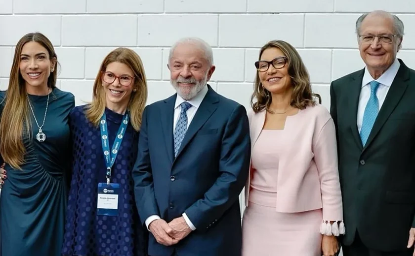 Patrícia Abravanel reage após críticas por presença de Lula no SBT