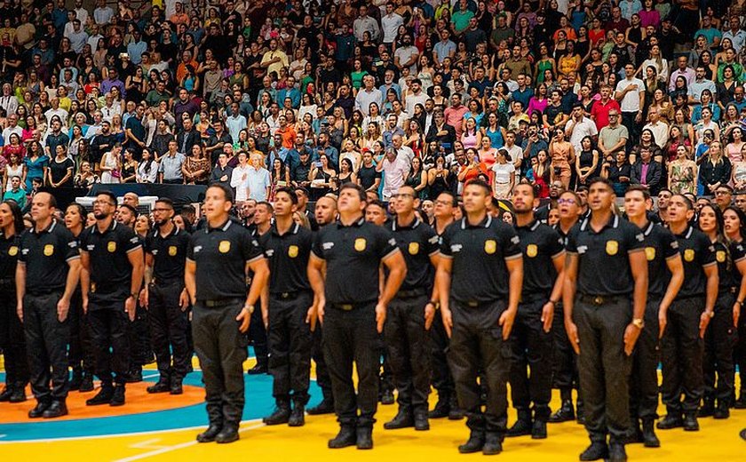 Segurança de Alagoas é reforçada com formatura de 300 novos policiais civis