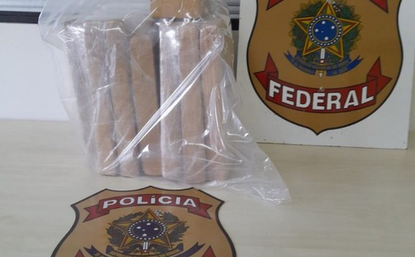 Mulher é presa com 22kg ﻿de maconha no Aeroporto Zumbi dos Palmares