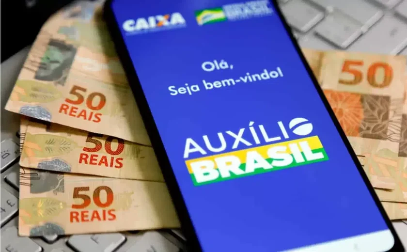 Auxílio Brasil é pago hoje a beneficiários com NIS final 4