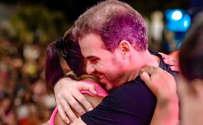 Olavo Neto comemora sucesso de mais uma edição do Dia das Mães Premiado