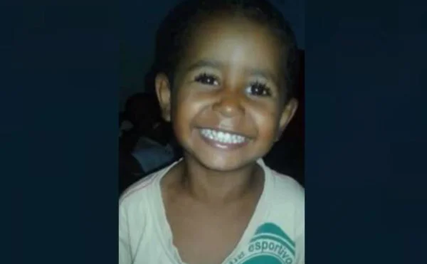 Criança de 6 anos morre ao ser atingida por caixa d’água