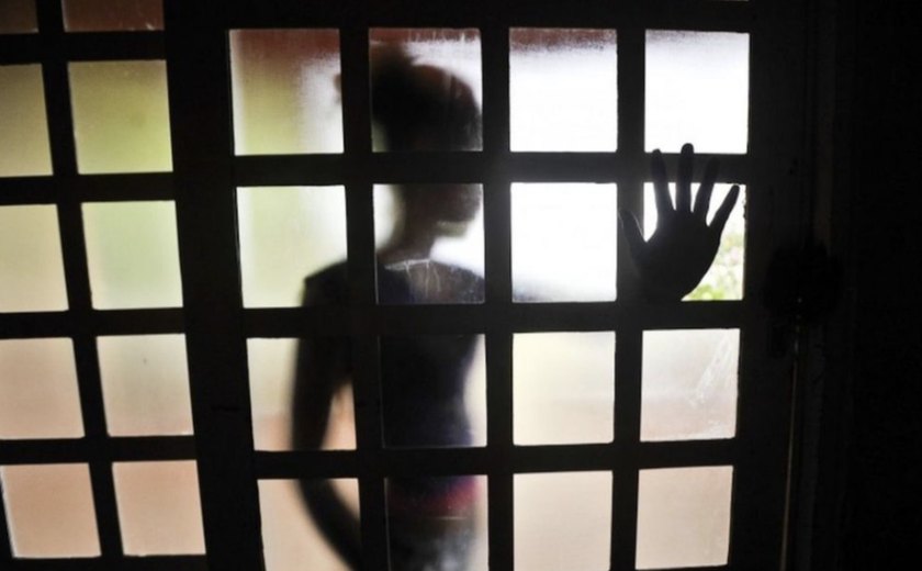 Juiz inocenta homem que engravidou adolescente de 13 anos no DF